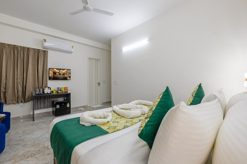 Yashobhoomi Suites near Yashobhoomi Convention Centre