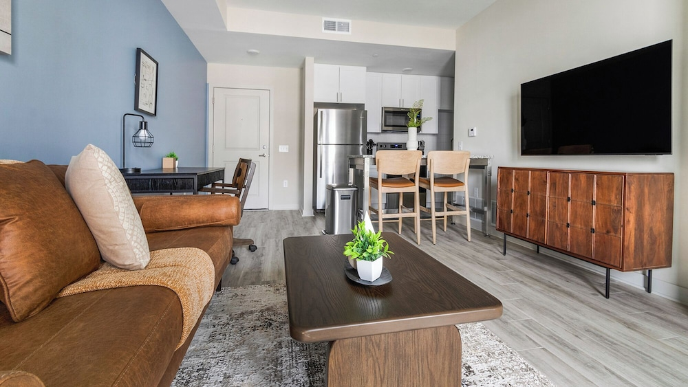 Landing Furnished Apartments - Daytona Beach