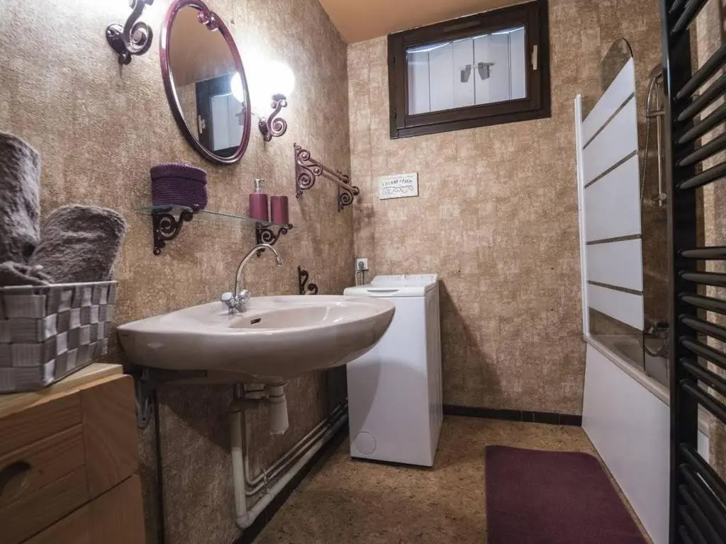 Duplex 4 personnes avec balcon à Saint Lary Village - FR-1-296-182