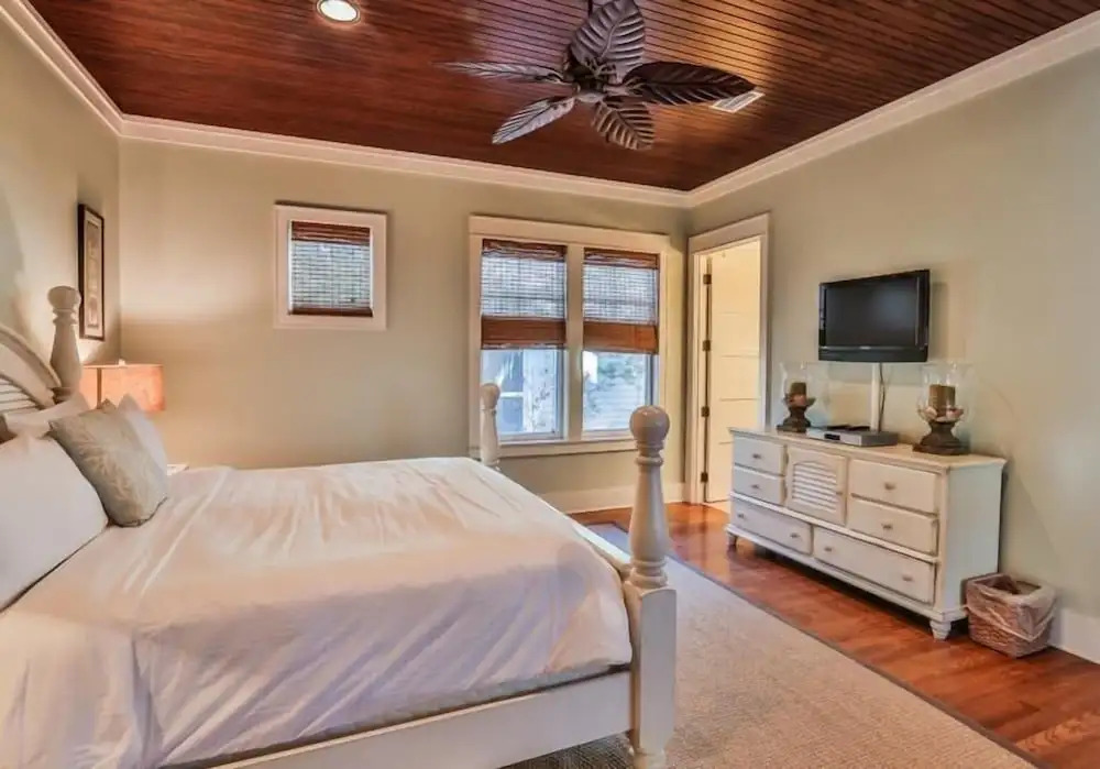 Bluejack Breeze 6 Bedroom Holiday Home by Five Star Properties