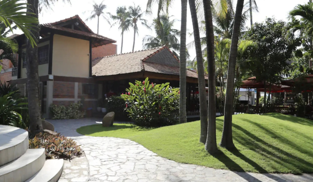 Sunshine Beach Resort
