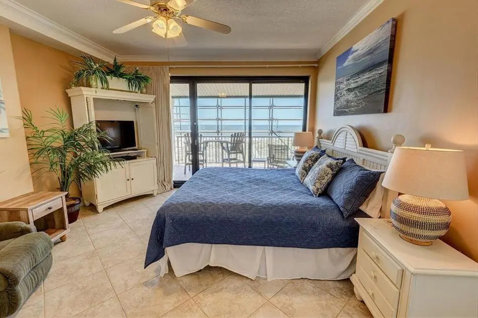Grand Pointe 411