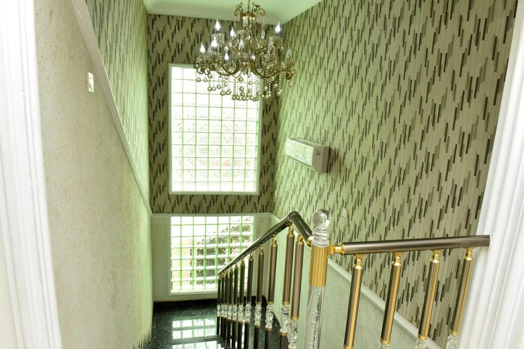 Somerset Suites