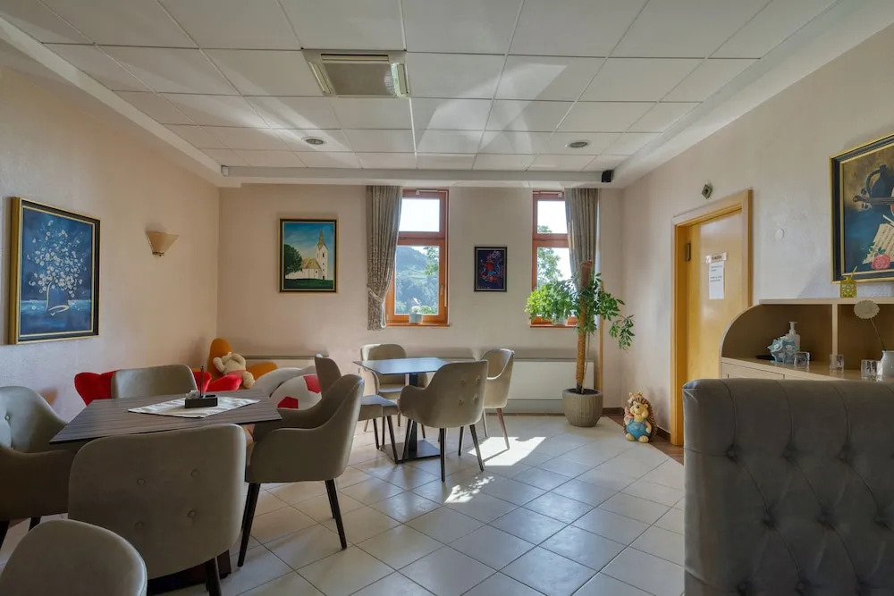 Garni Hotel Zvon
