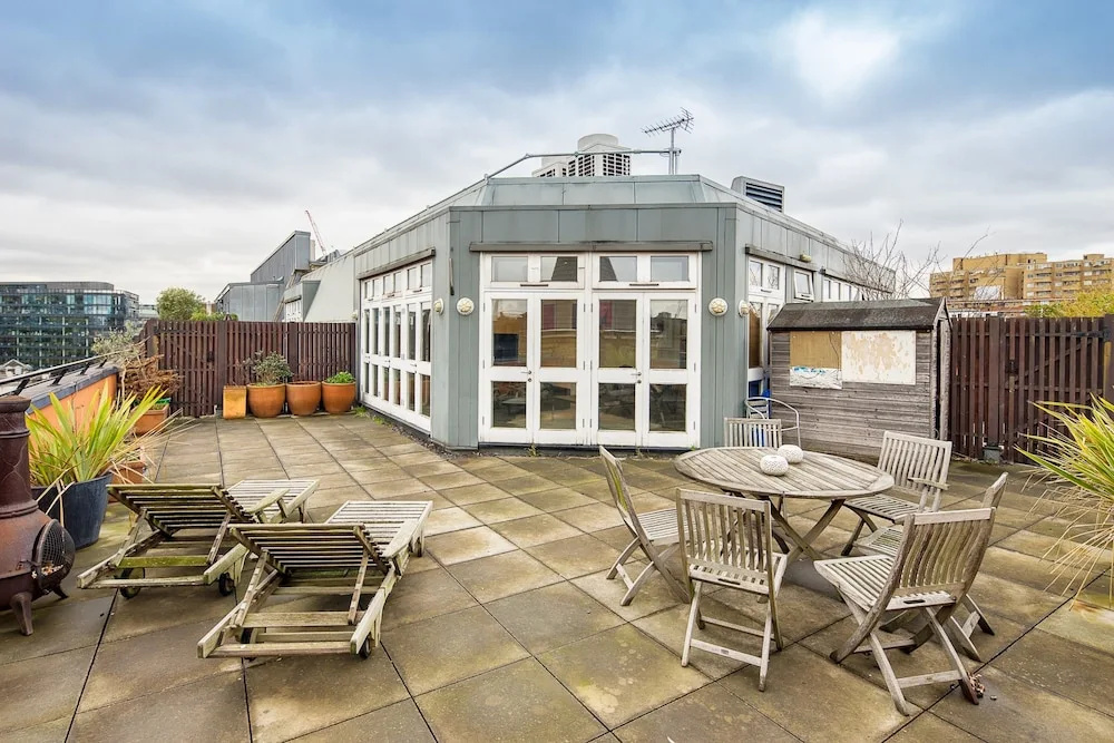1 Bedroom Penthouse in Farringdon