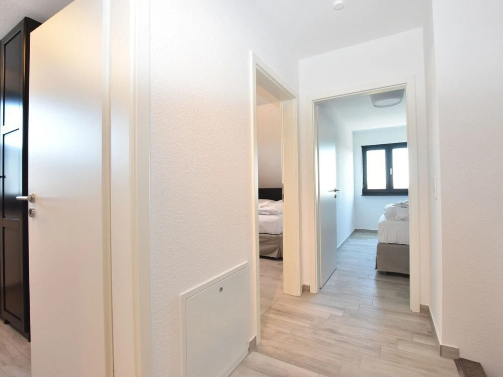 Beautiful Holiday Home in Kühlungsborn Near Sea