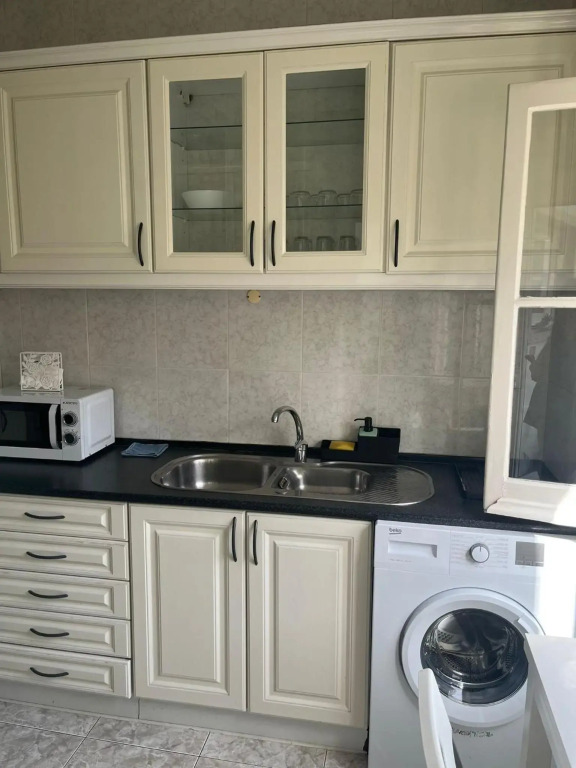 Alvalade II Airport Guest House