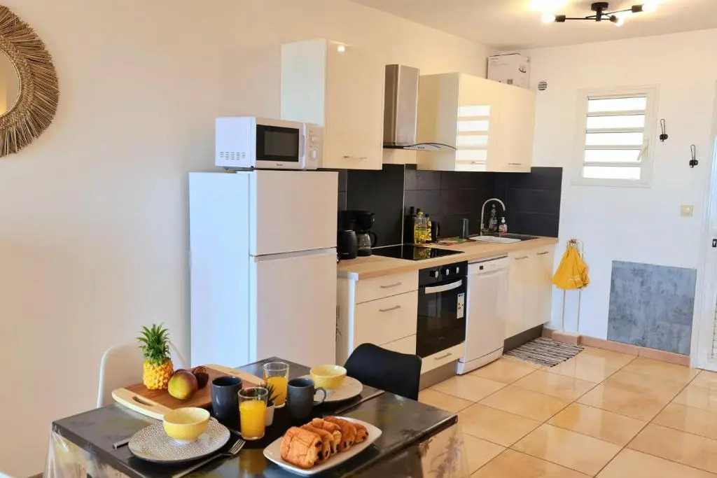 L appartement L Ocean, T2 d'environ pour 2 personnes avec balcon une vue imprenable sur l'océan