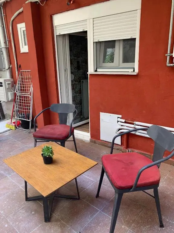 Modern and Spacious Apartment /5min walk to the center
