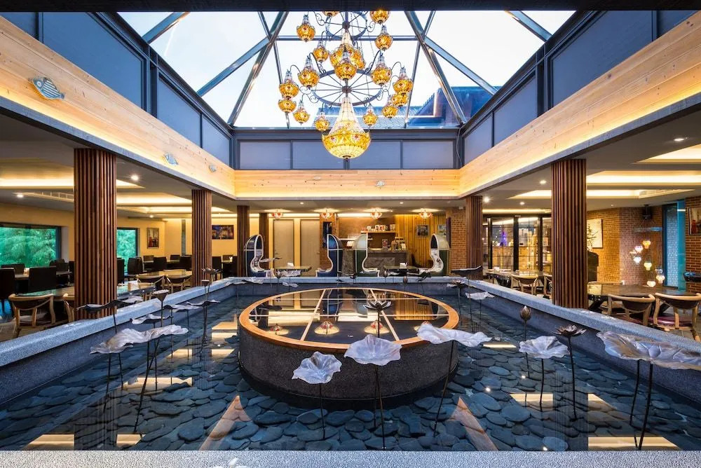 Cloudland Resort