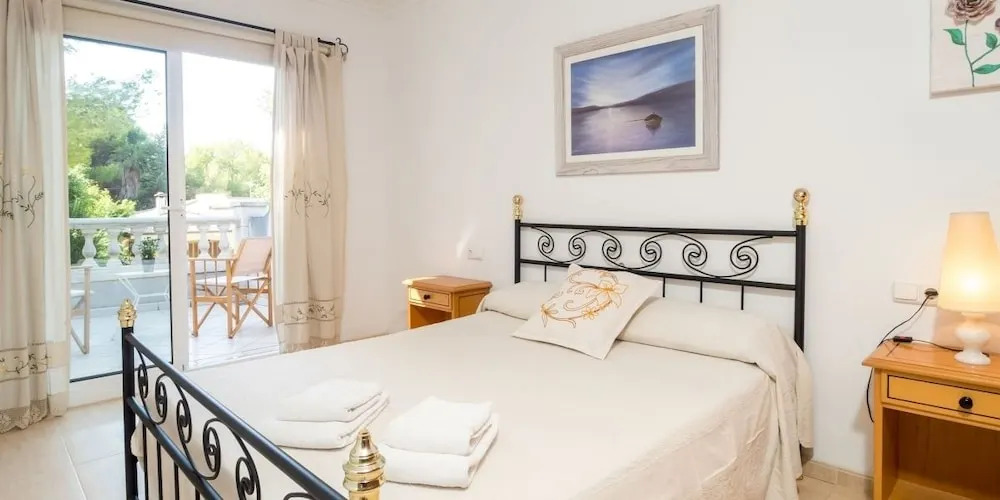 E186 Tamarells by Mallorca Villa Selection