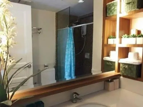 Sta.Mesa across SM Model Unit 2 BR