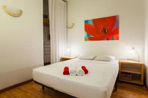 Barceloneta Suites Apartments Beach
