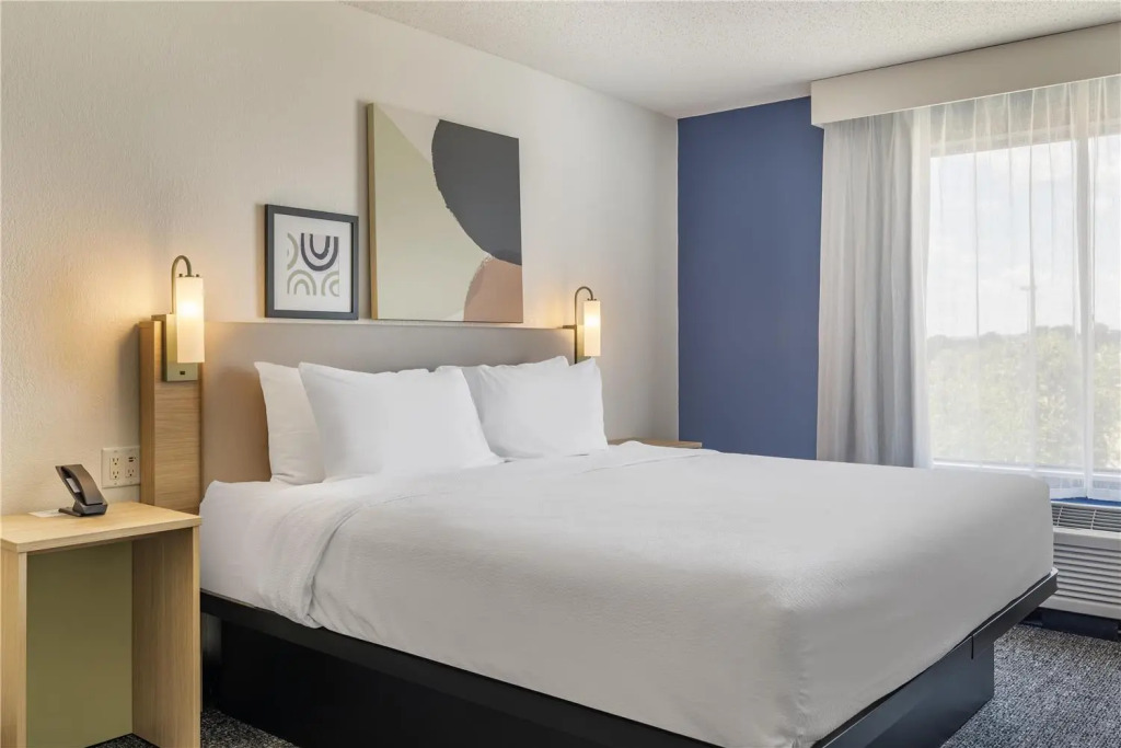 Spark by Hilton La Crosse Onalaska
