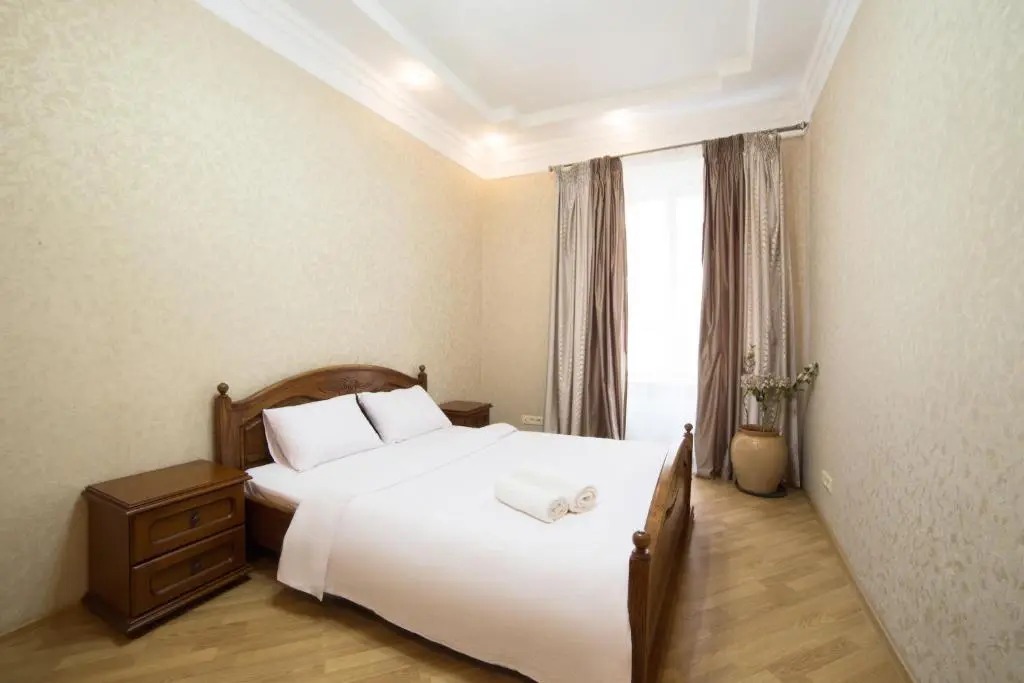 Apartment on Virmenska 3, with 2 separate bedrooms