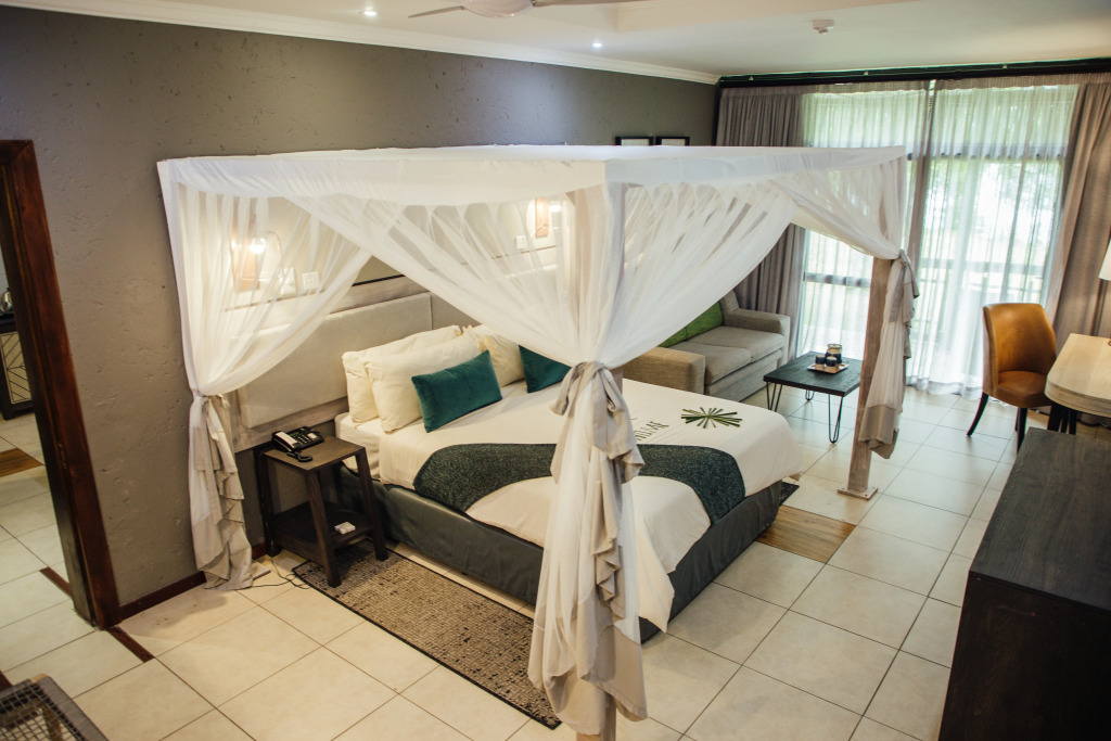 Cresta Mowana Safari Resort & Spa