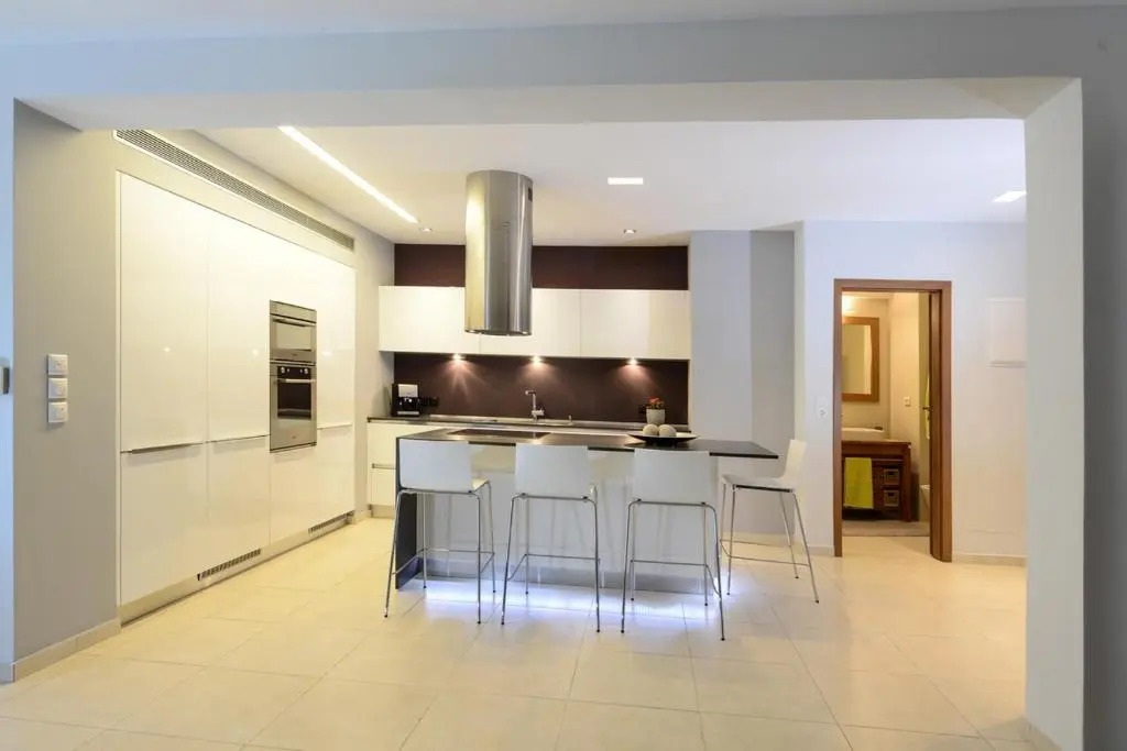 Prime 3BR-2BA Apt in Heart of Heraklion-Fiber WIFI Steps to Lions Sq-Museum, Walk to Port #2