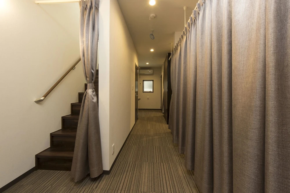 Ryoma Nishiooi I - Hostel