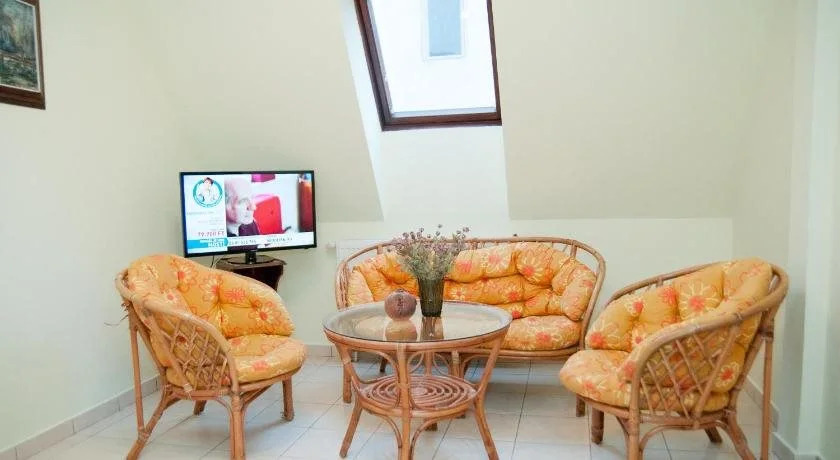 Apartments Yowan