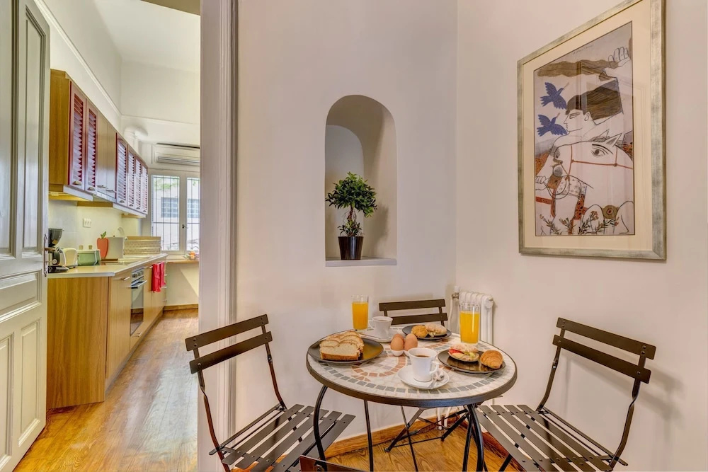 Neoclassical apartment next to Acropolis