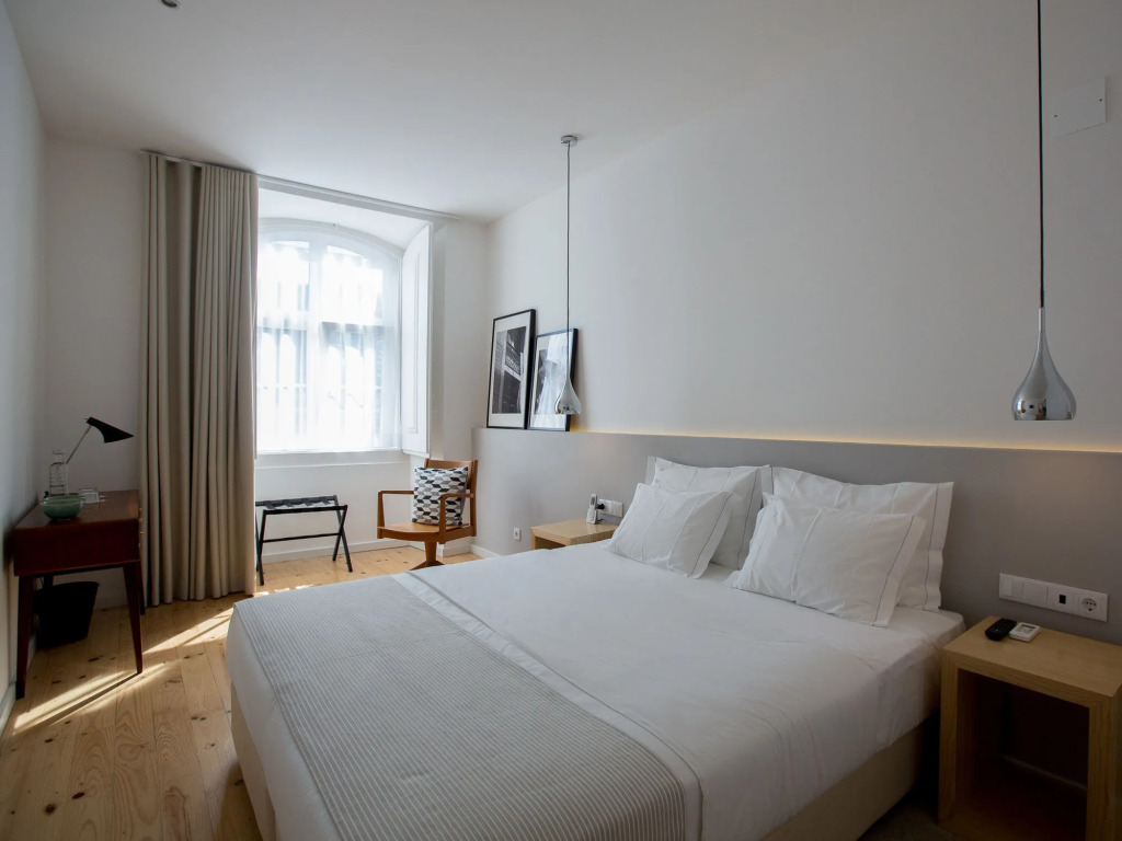 The 8 - Downtown Suites