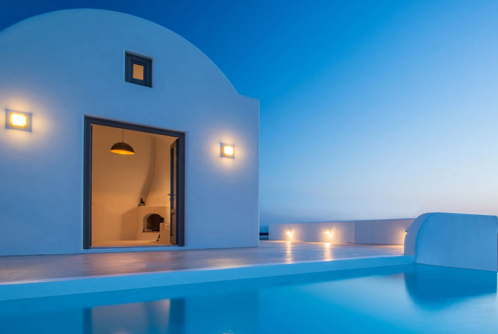 Azar Luxury Villas & Suites