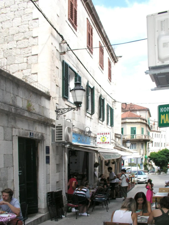Apartmani KLARA i GRACIA
