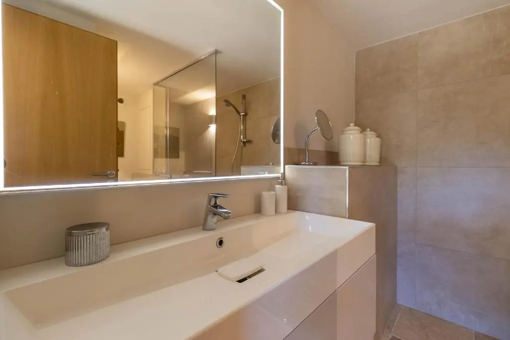 Mougins Collection - Ravissante suite avec Bassin à débordement et à remous