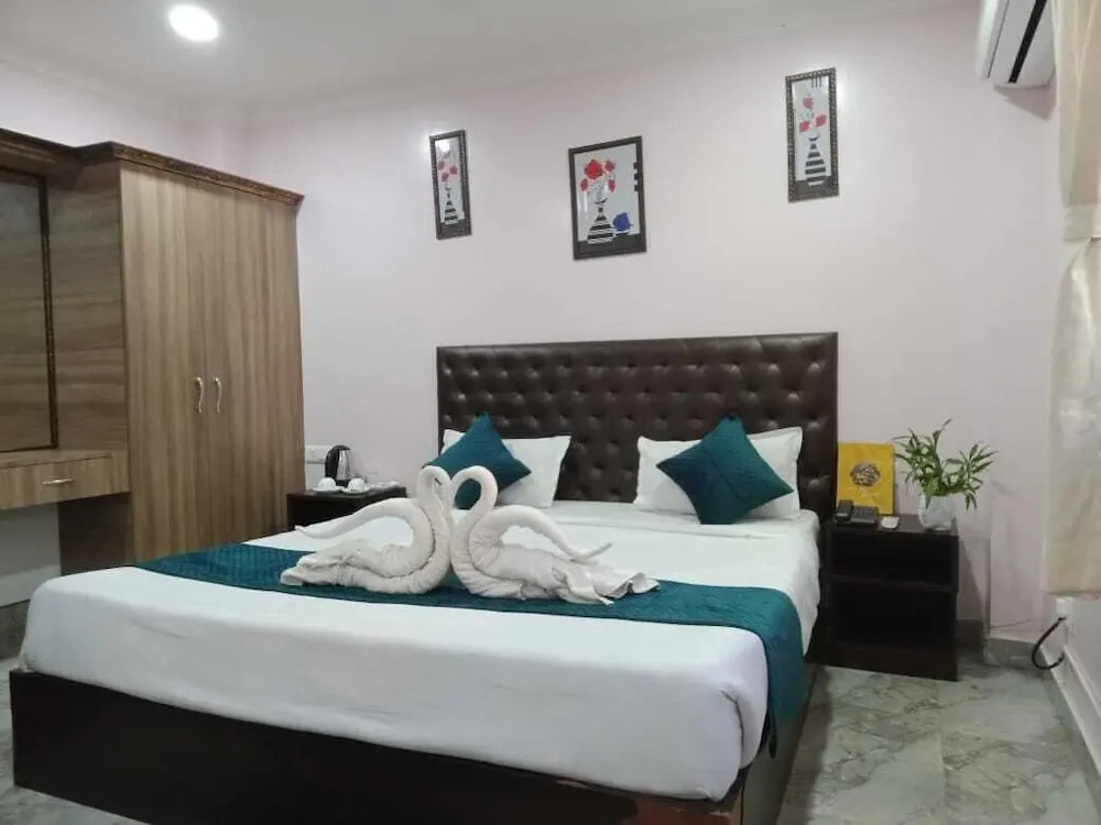 Hotel Pigeons Nest