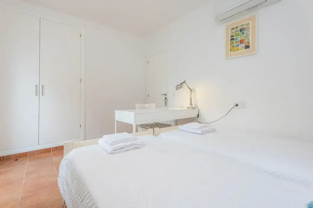 Xilvar in Mallorca With 3 Bedrooms and 2 Bathrooms
