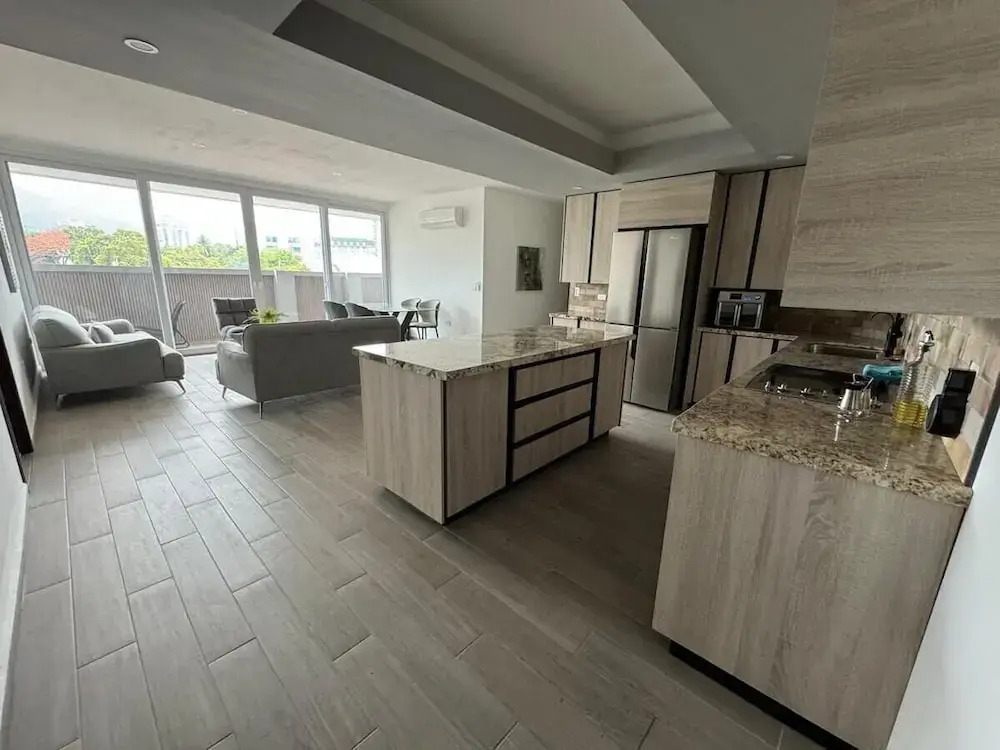 Luxury 3BR Penthouse City Mall SPS