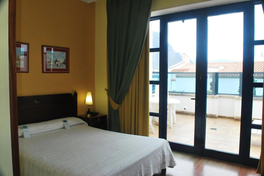 Hotel Puerto de Las Nieves