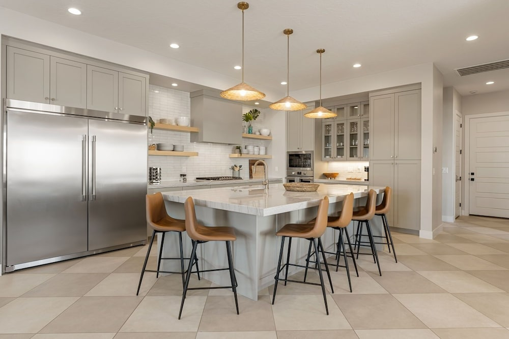 Sunset Pearl At Desert Color 8 Bedroom Townhouse