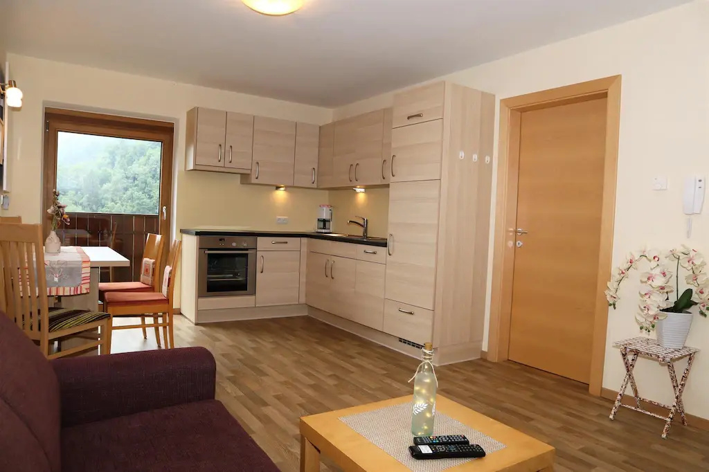 Cosy apartment in the middle of the largest wildlife park in South Tyrol