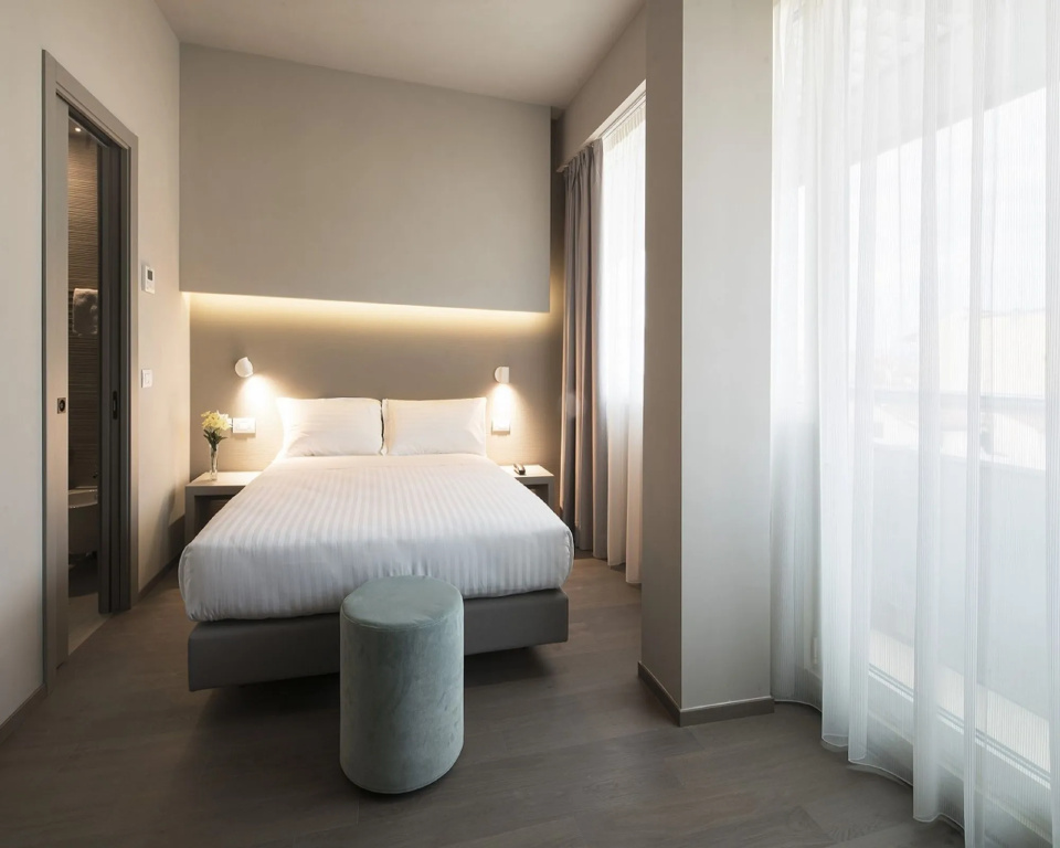 Hotel Glance In Florence