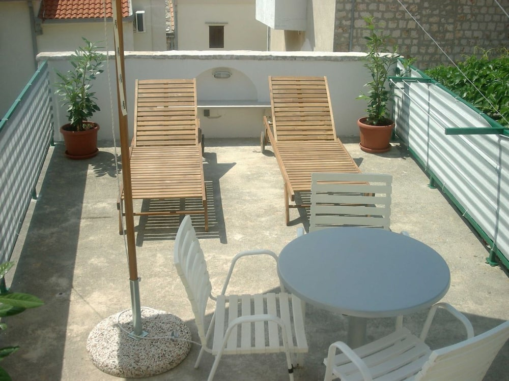 Apartments Cukarin
