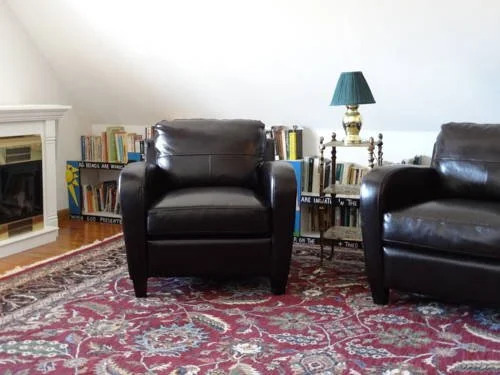 House of Two Urns