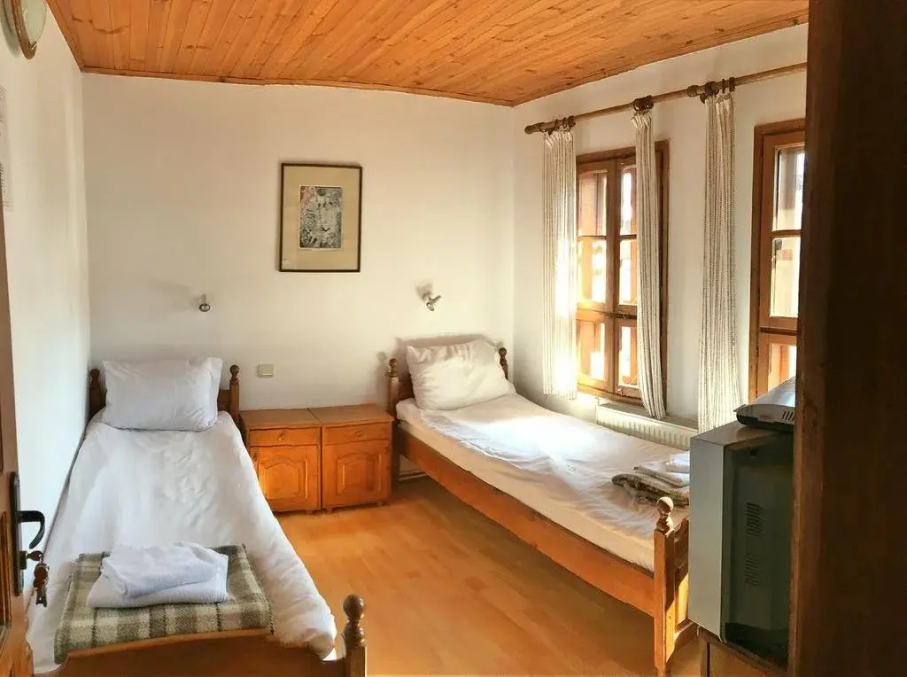 Yakovtsi Inn