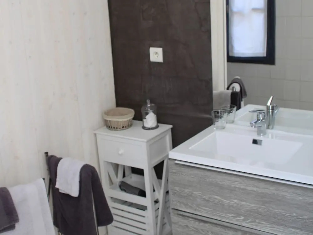 Une Chambre en Ville