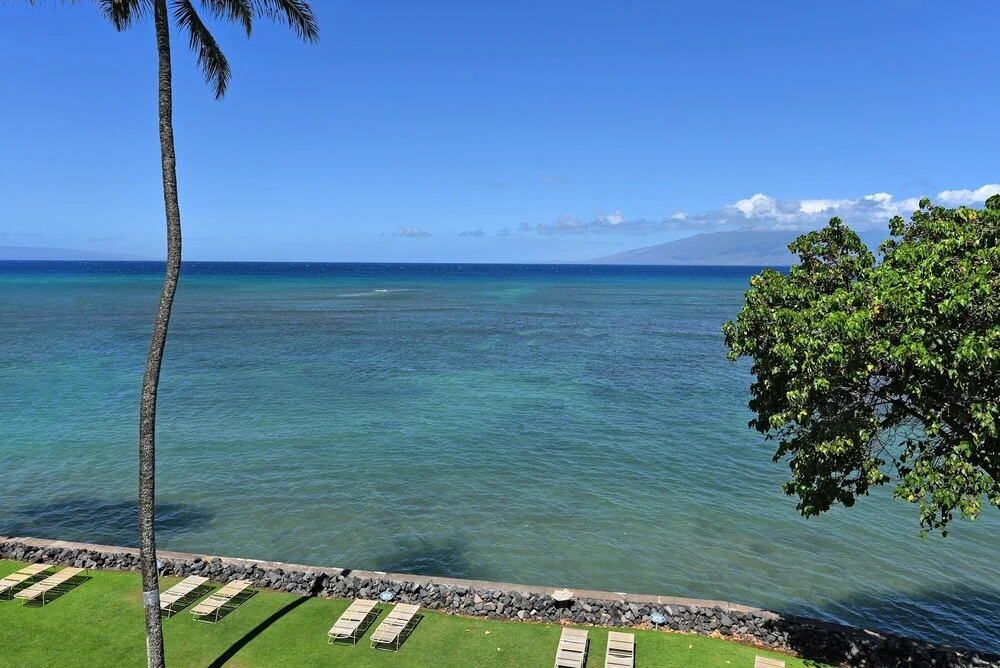 Kahana Reef 414 by RedAwning