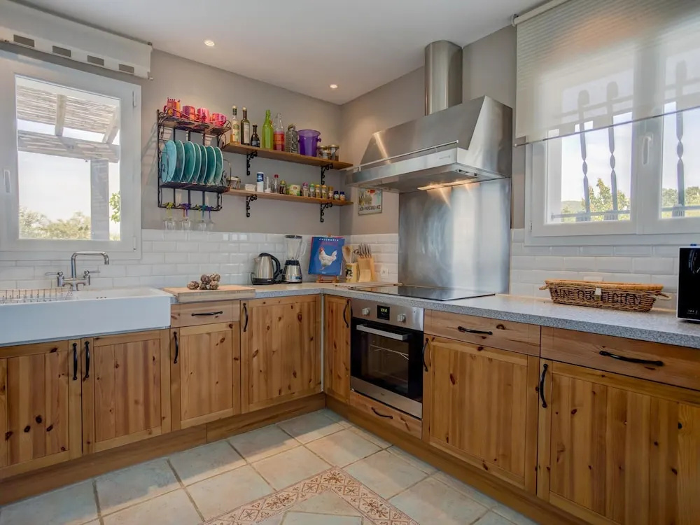 Stylish Family Villa in Felines