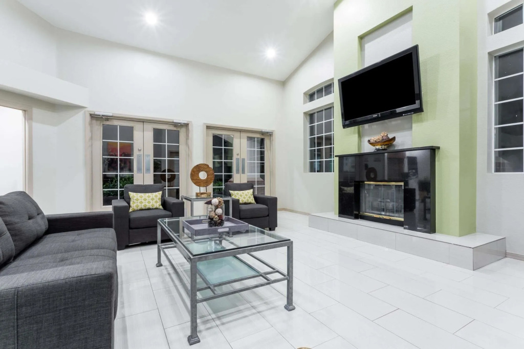 Metro Chandler Extended Stay