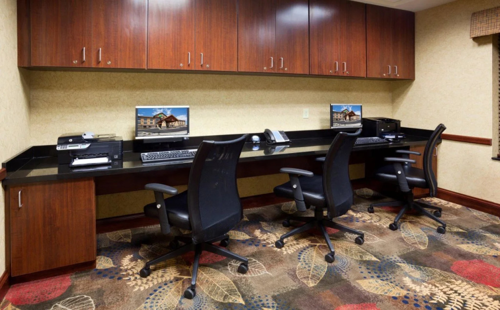 Holiday Inn Express and Suites Helena by IHG