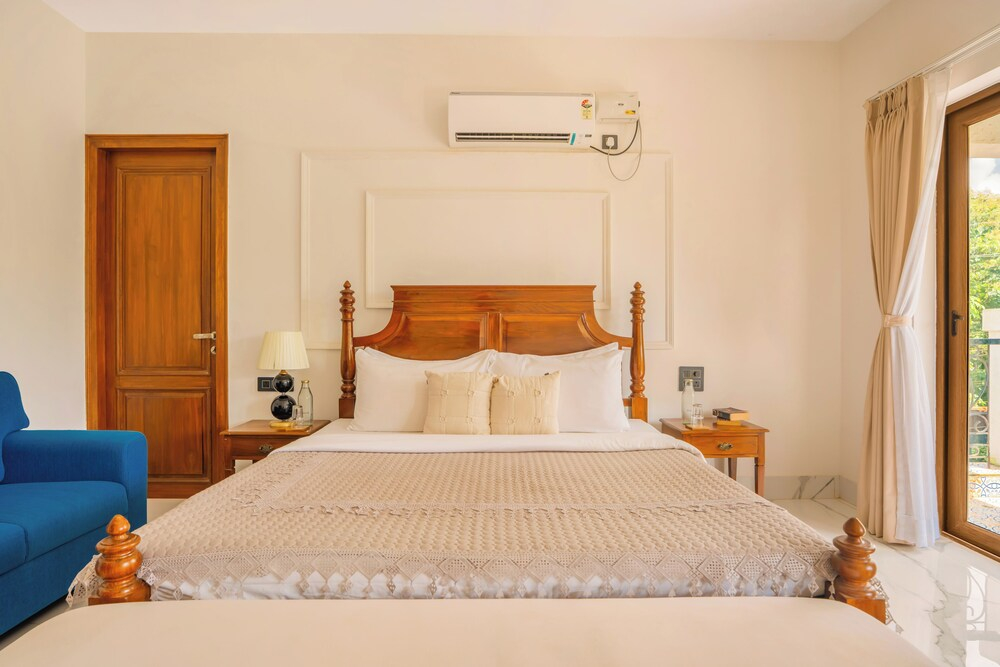 Elivaas Casa Verdea 4BHK Villa With Pool