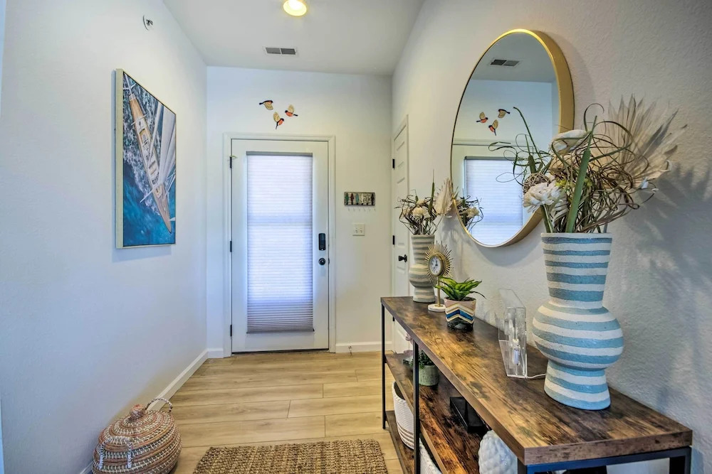 Lake Views & Boat Slip: Lake Ozark Condo!