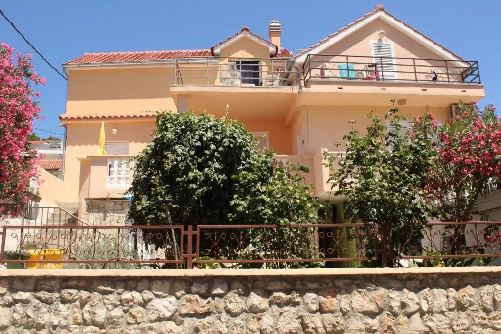 Apartman Tisno