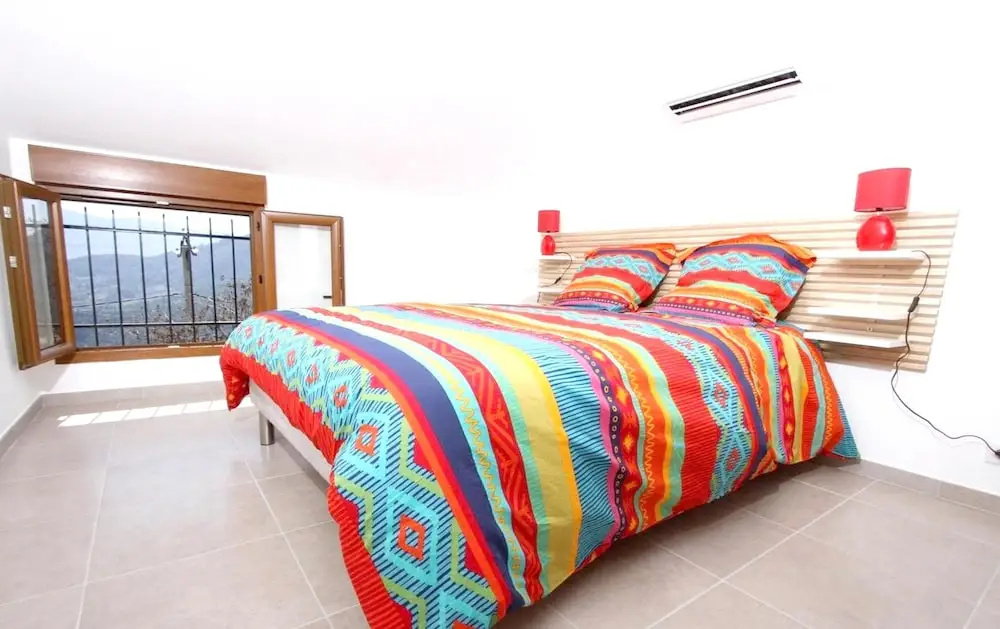 House With 3 Bedrooms in Buis-les-baronnies, With Wonderful Mountain View, Furnished Garden and Wifi