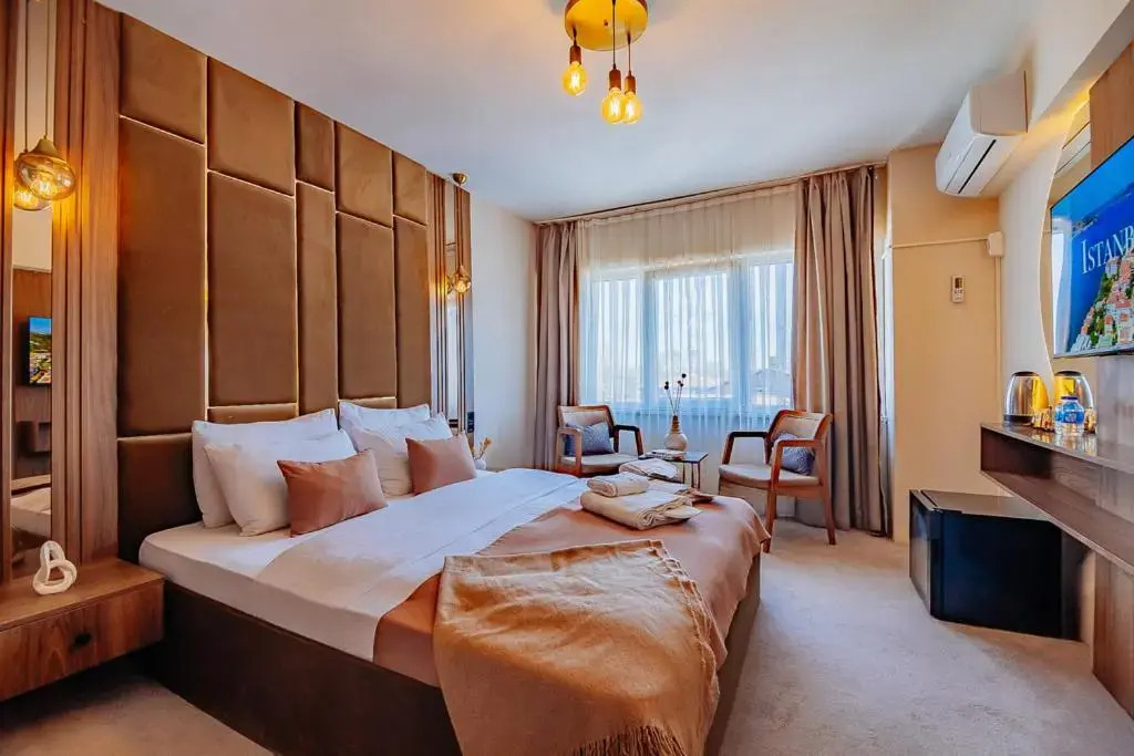 Ali Khan Hotel