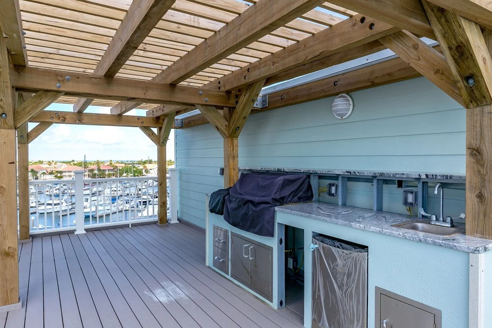 Luxe 3br/3.5ba W/ Hot Tub, Pool & 360-degree View 3 Bedroom Townhouse