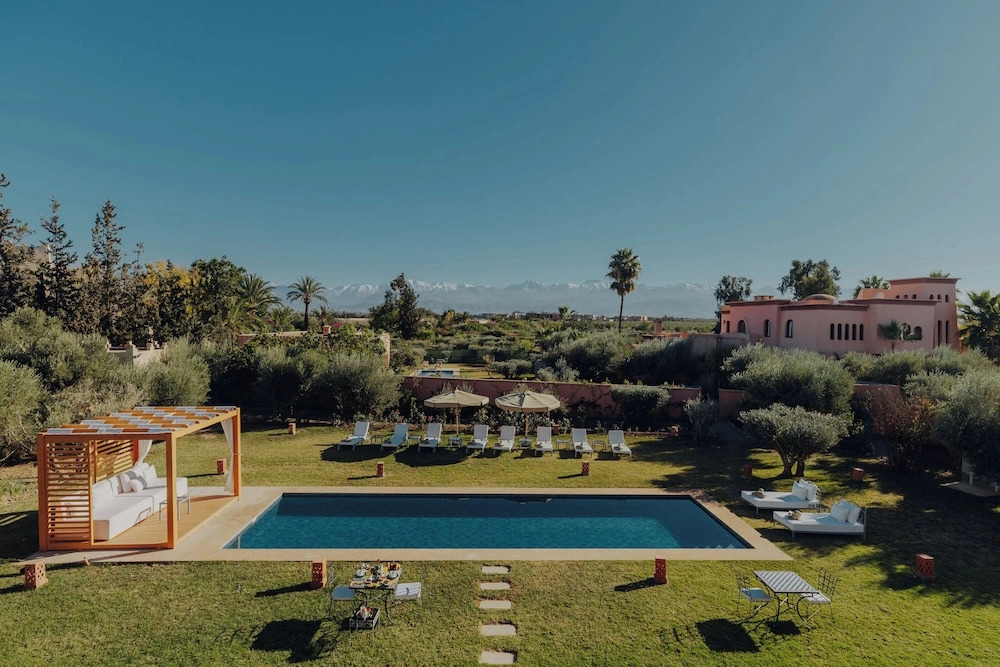Villa Roseaux heated pool Marrakech